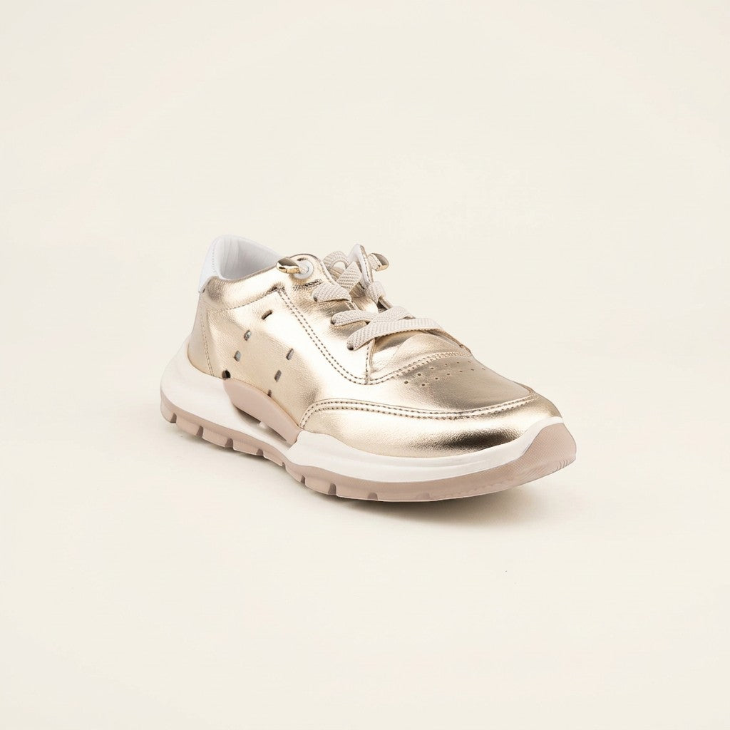 MrCalvano Comfort Walk altın rengi deri sneaker, kalın tabanlı ve bağcıklı modern günlük spor ayakkabı tasarımı
