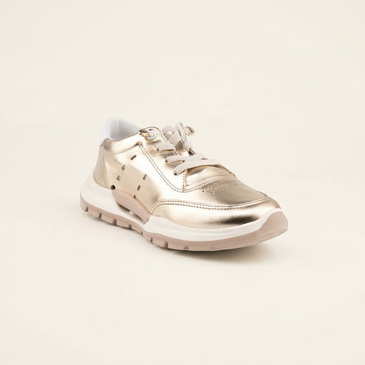 MrCalvano Comfort Walk altın rengi deri sneaker, kalın tabanlı ve bağcıklı modern günlük spor ayakkabı tasarımı