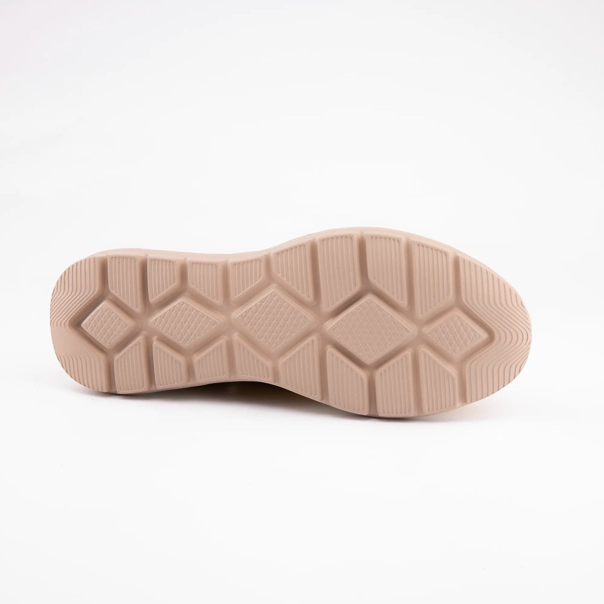 MrCalvano Comfort Walk sneaker modelinin kaymaz taban yapısına sahip bej renkli ergonomik dış tabanı