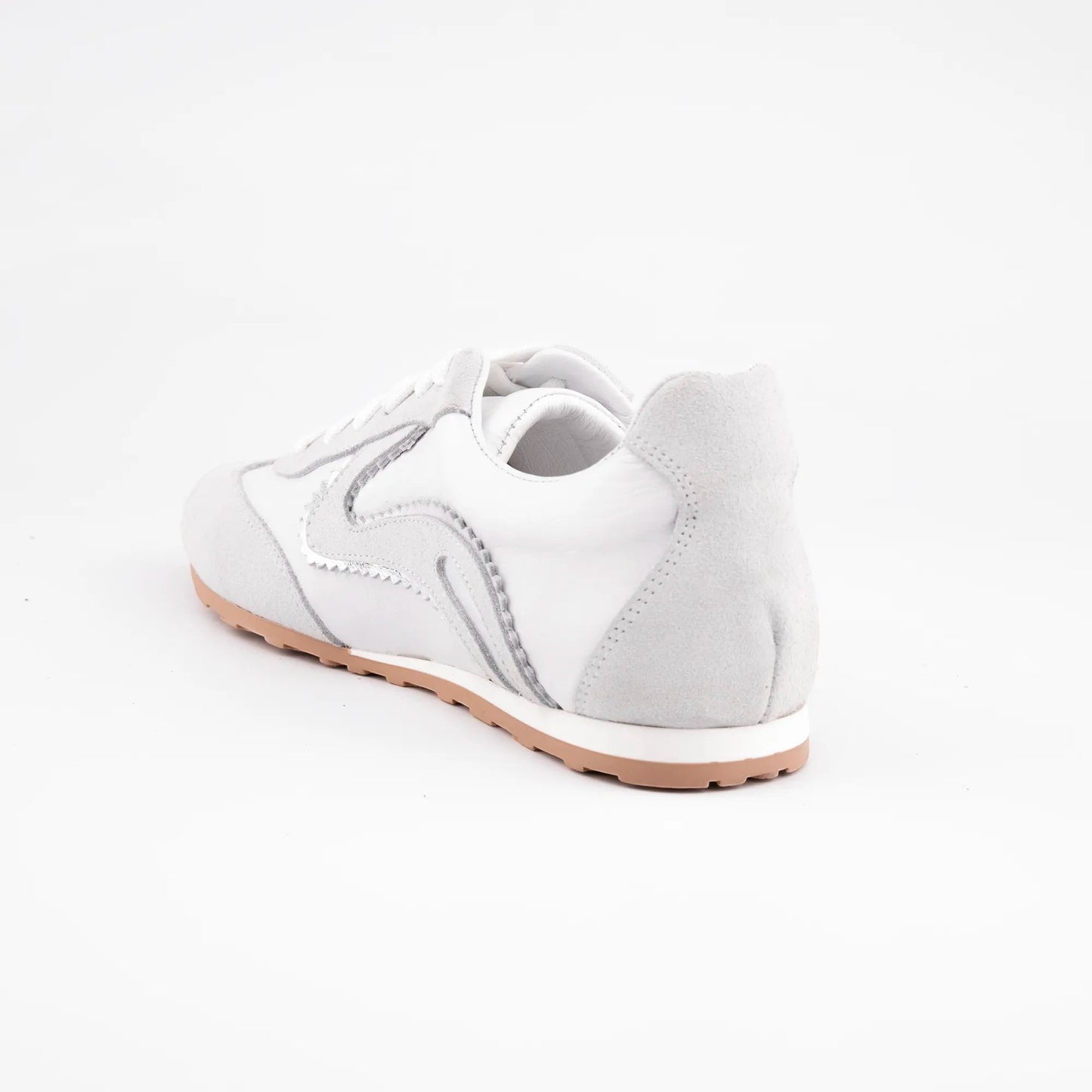 MrCalvano Pure Motion beyaz deri ve süet detaylı, taba tabanlı modern minimalist sneaker