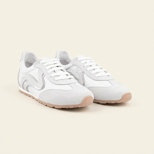MrCalvano Pure Motion beyaz deri ve süet detaylı, metalik vurgulu, konforlu günlük kadın sneaker modeli