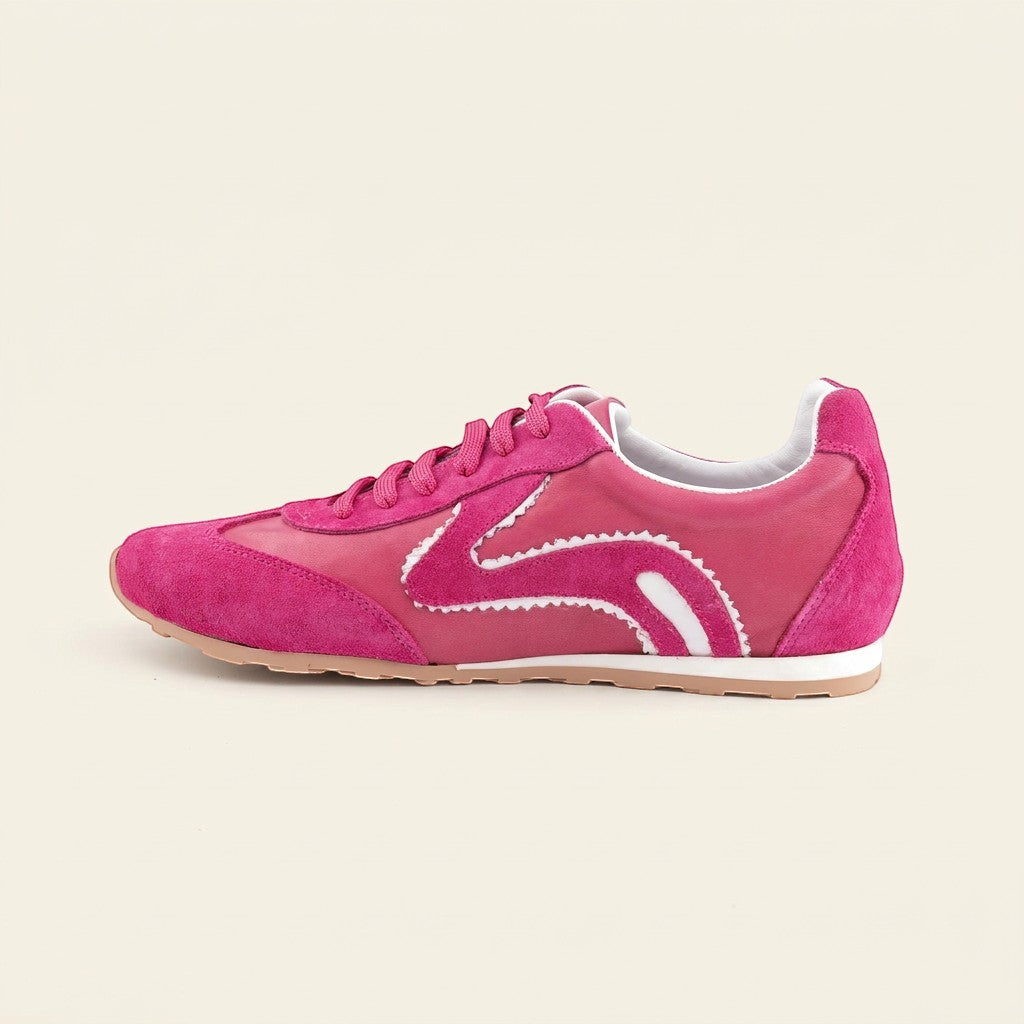 MrCalvano Pure Motion fuşya rengi süet ve deri detaylı, yan kısmında beyaz çizgili modern kadın sneaker modeli