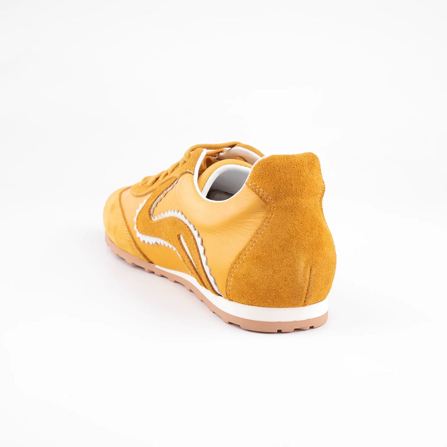 MrCalvano Pure Motion hardal sarısı deri ve süet detaylı, beyaz tabanlı modern erkek sneaker ayakkabı