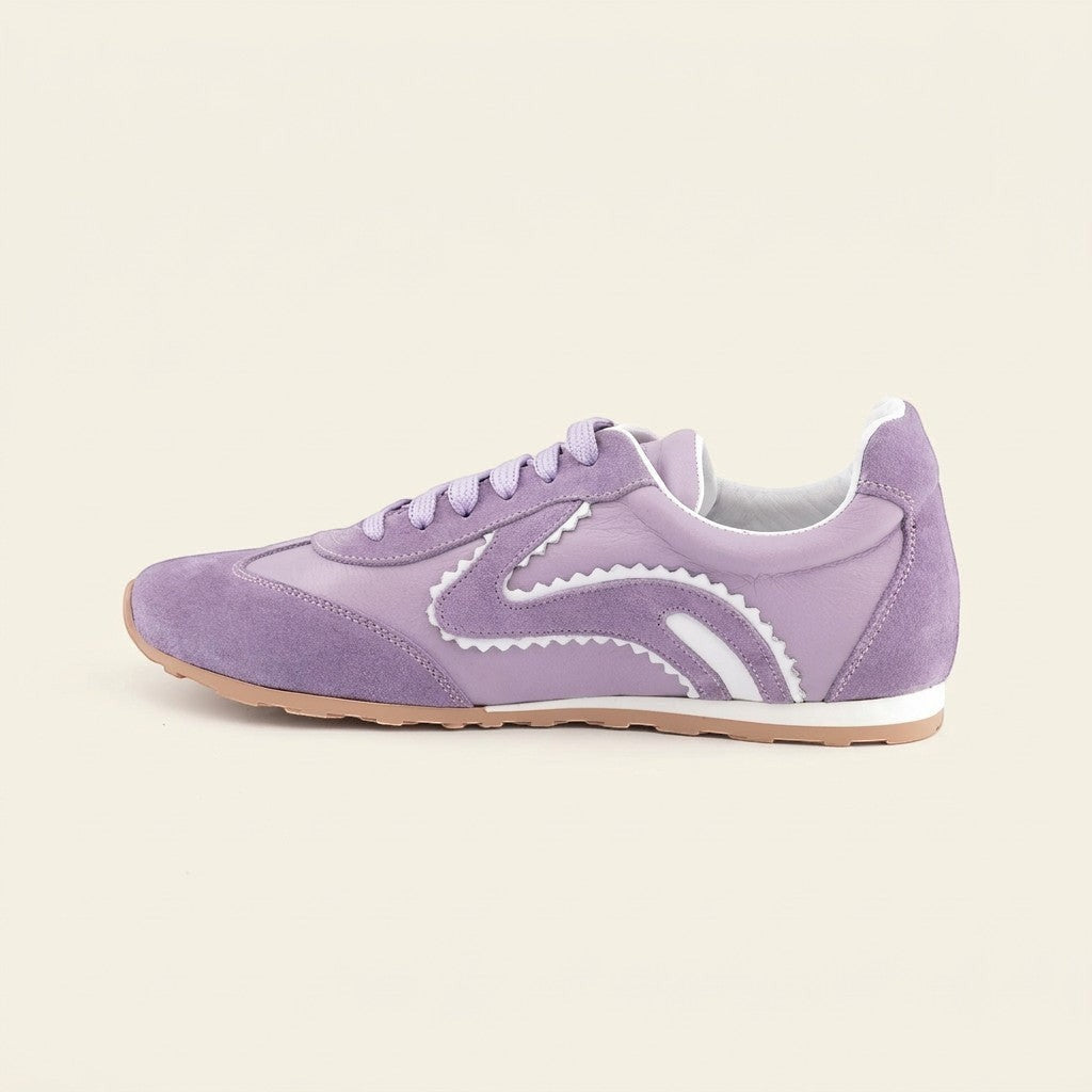 MrCalvano Pure Motion lila renkli, deri ve süet detaylı, yan kısımları dalgalı tasarıma sahip şık kadın sneaker modeli