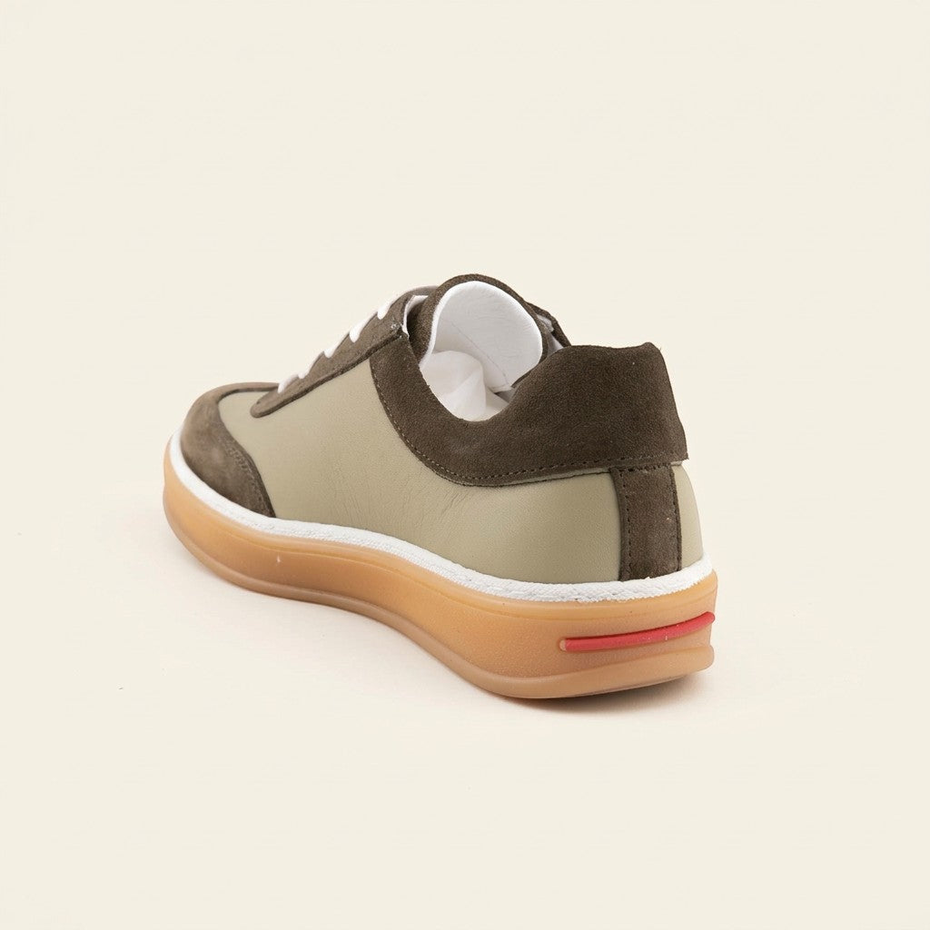MrCalvano Urban Retro bej ve kahverengi deri süet detaylı günlük erkek sneaker ayakkabı arka profil görünümü